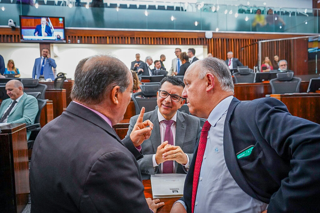 Bancada Do Pt Aprova Aumento Do Vale Refei O Mas Governo Leite