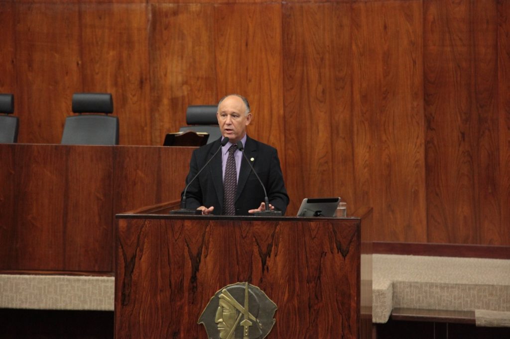 Deputado Pepe Vargas defende empresas estatais e realização de plebiscito