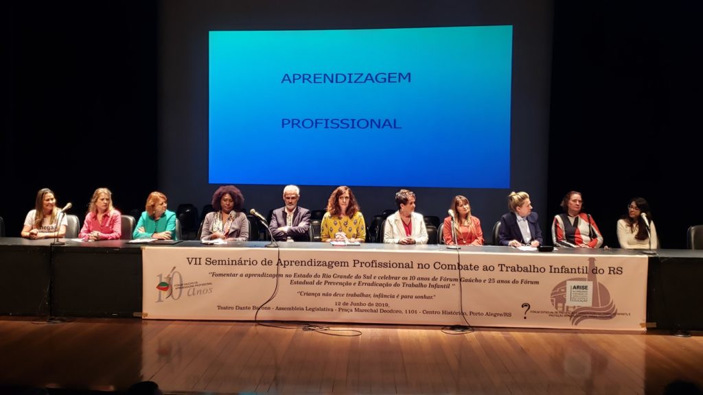 Sofia anuncia Selo Aprendizagem Profissional em Seminário