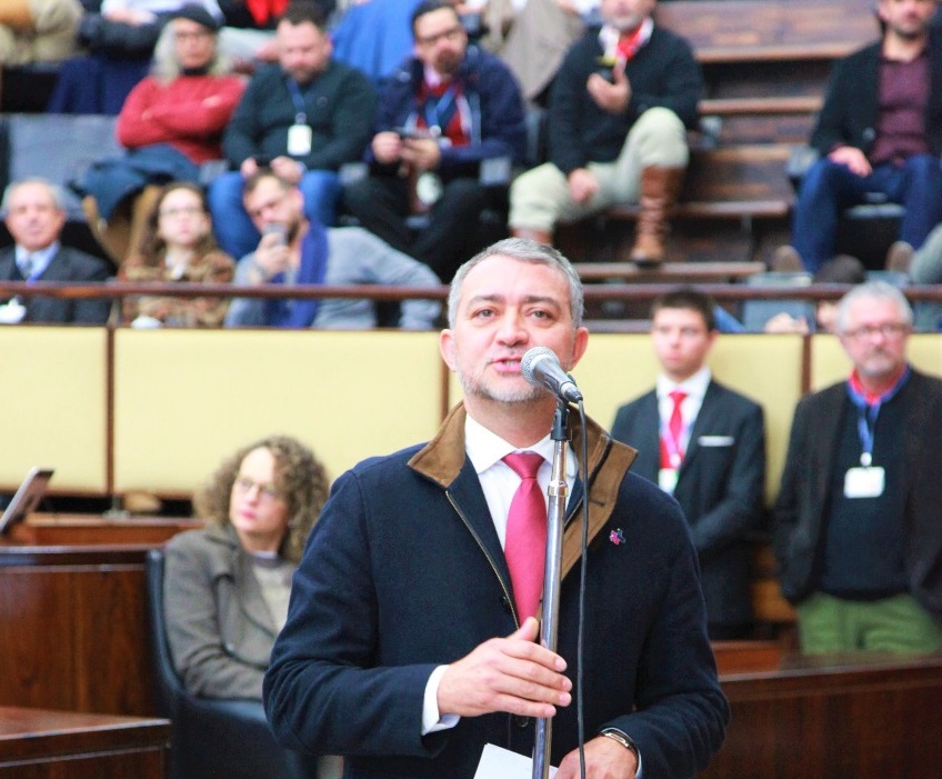 Bancada do PT participa de homenagem a Jaime Caetano Braun