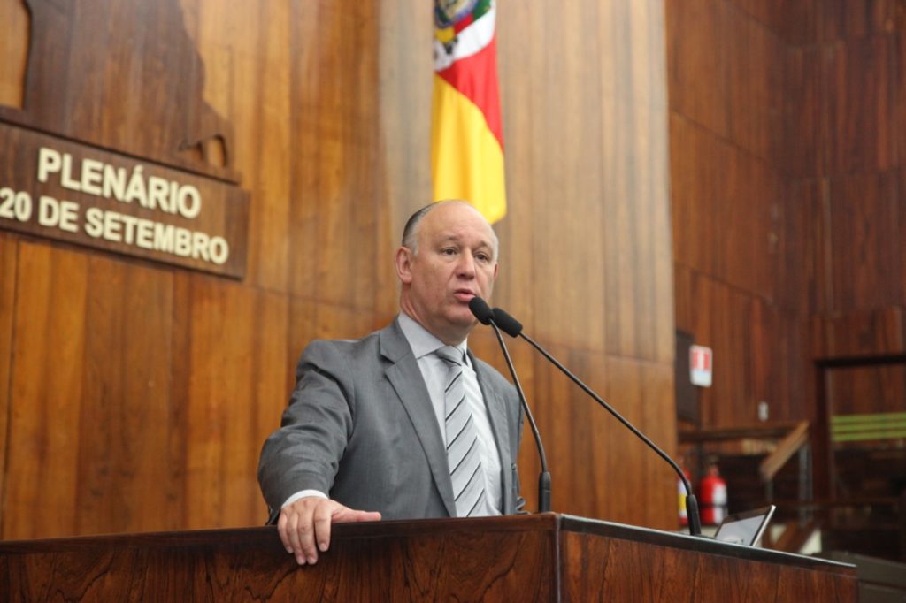 Pepe propõe debate amplo sobre emendas parlamentares