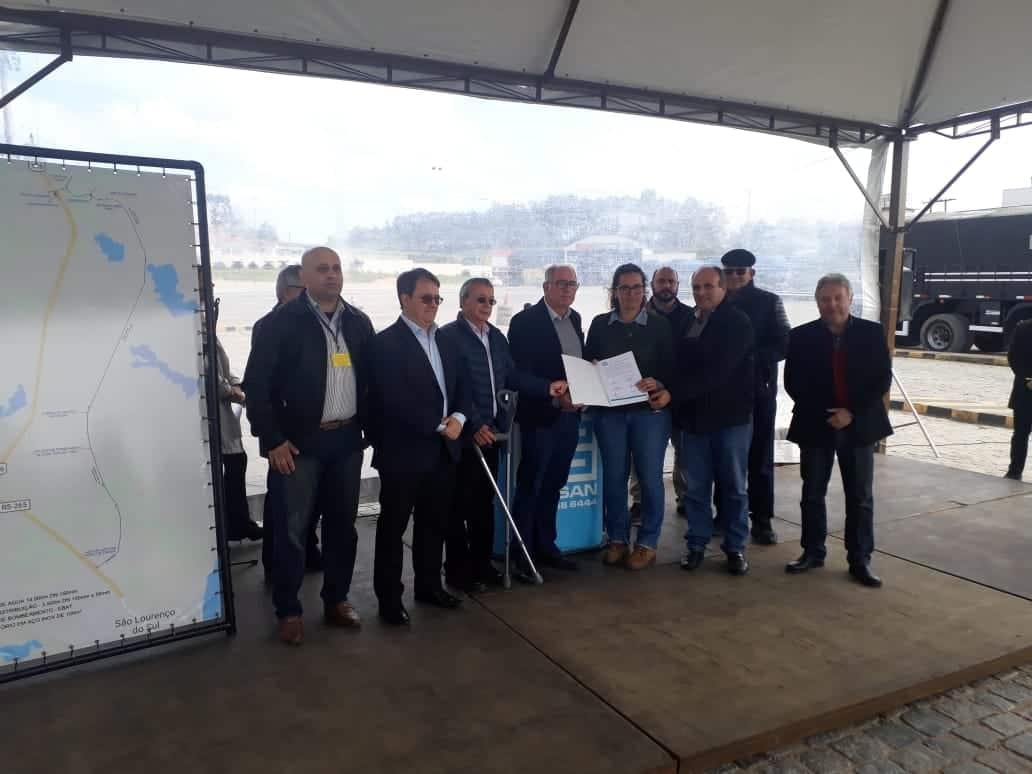 Zé Nunes participa de cerimônia de início das obras de abastecimento na Vila Coqueiro