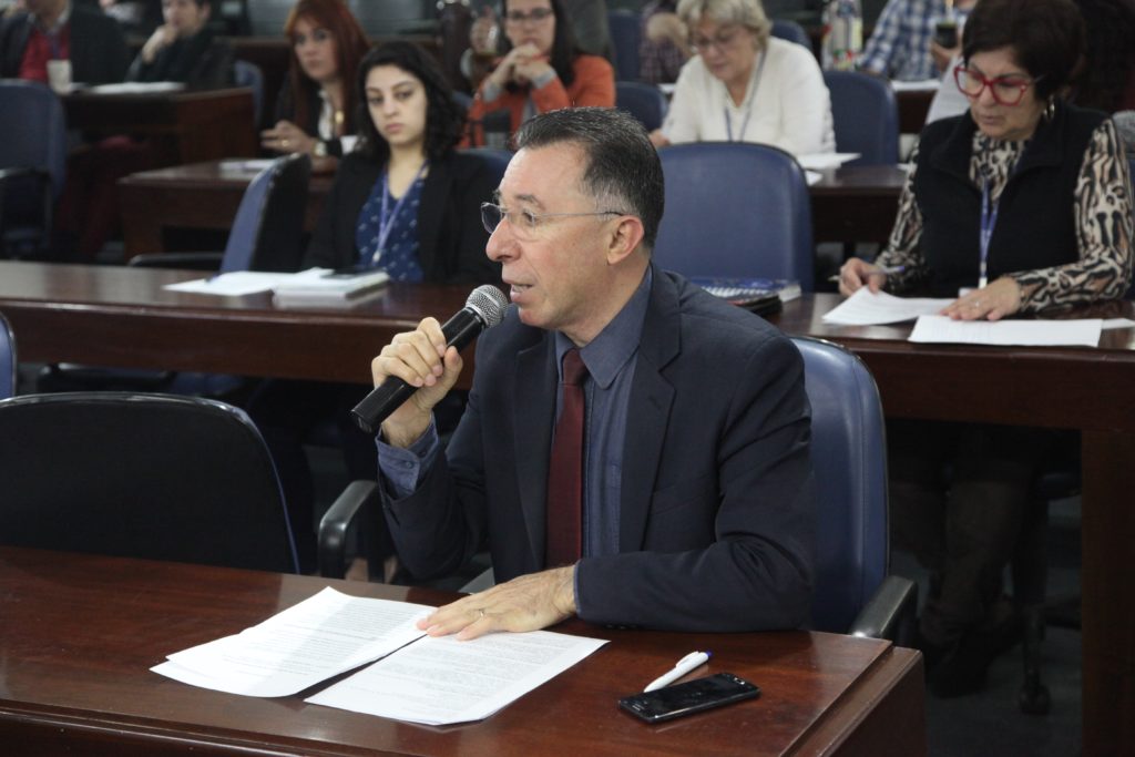 Comissão aprova audiência pública para debater o suicídio entre professores e policiais