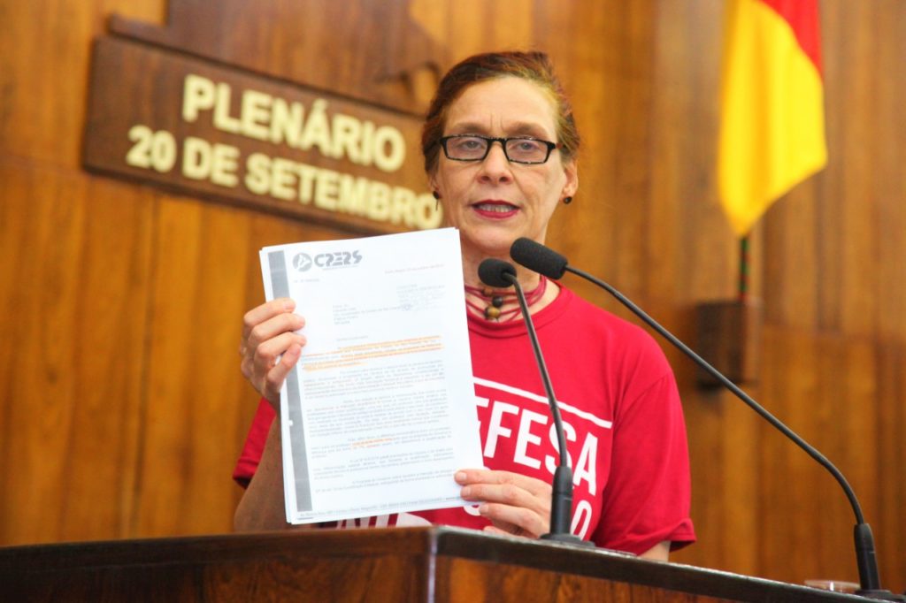 A deputada Sofia Cavedon reafirma que governo Leite se nega a debater com CPERS