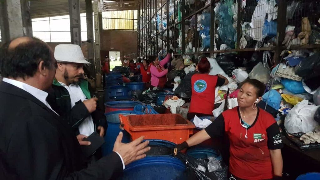 Zé Nunes defende garantias de ações de proteção e renda aos catadores e recicladores