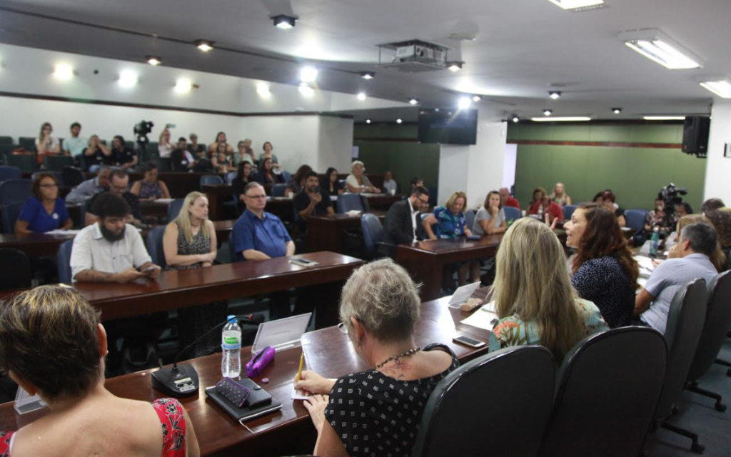 Audiência pública debate as alterações nas bases curriculares do Ensino Fundamental e Médio