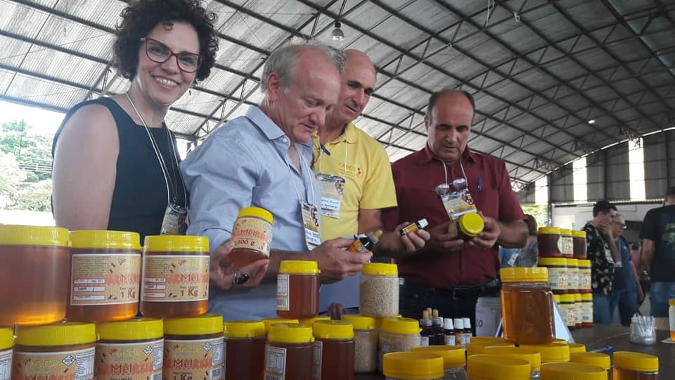 AL reconhece Festimel como relevante interesse cultural do RS e torna Balneário Pinhal Capital do Mel