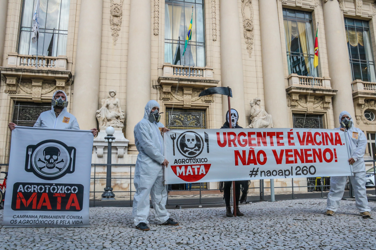 Entidades protestam e cobram do governo Leite retirada do PL 260 da Assembleia Legislativa