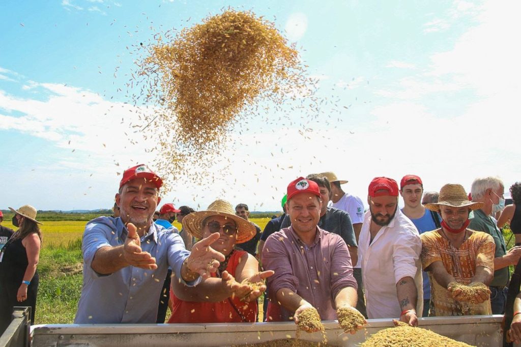 Edegar Pretto participa da Festa da Colheita do Arroz Agroecológico, que celebra a maior produção da América Latina