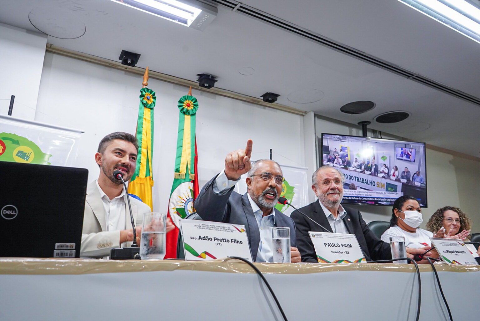 Com participação do senador Paulo Paim, Estatuto do Trabalho é debatido na Assembleia