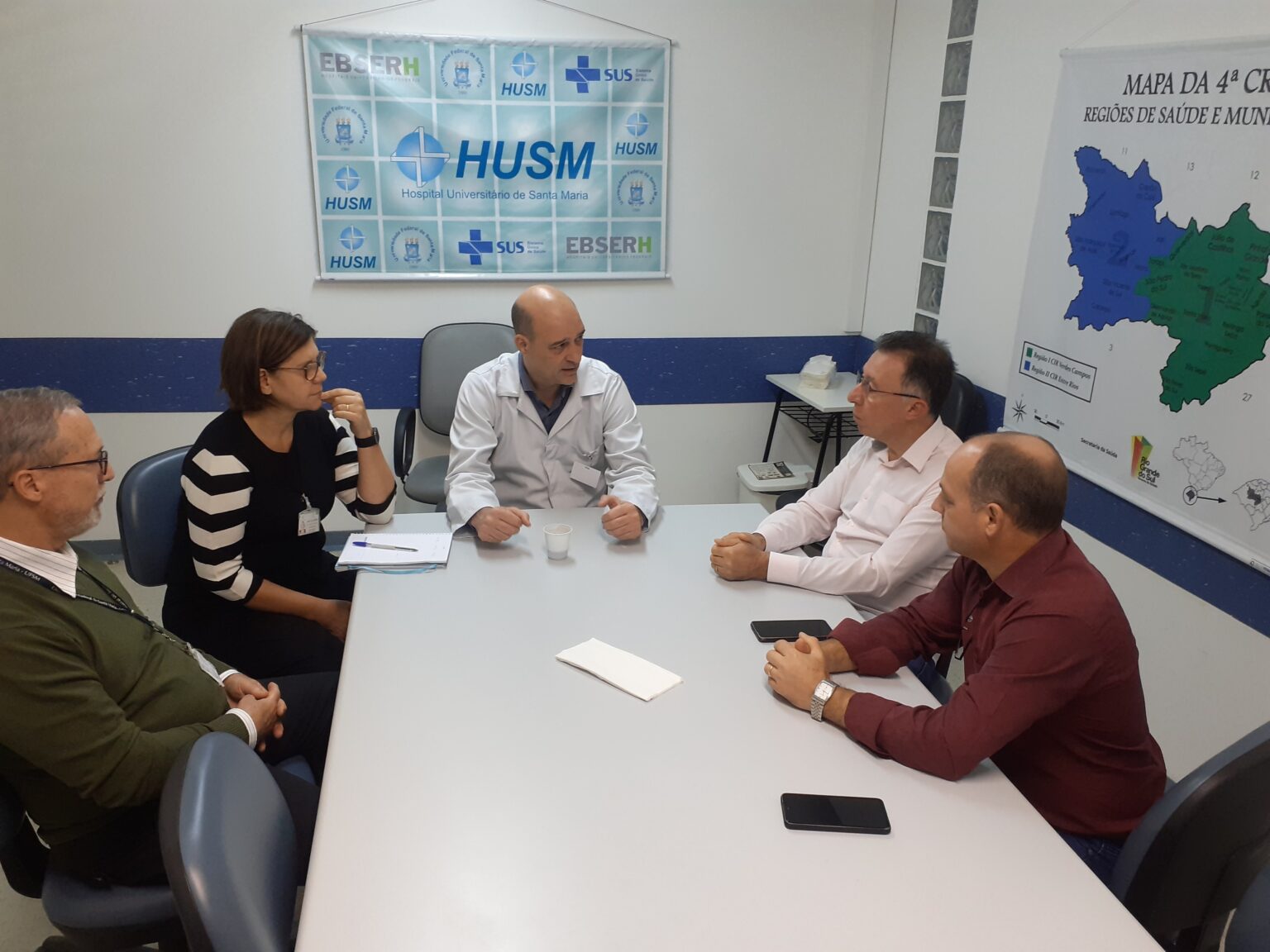 Valdeci trata de regulação de leitos e habilitações com direção do HUSM