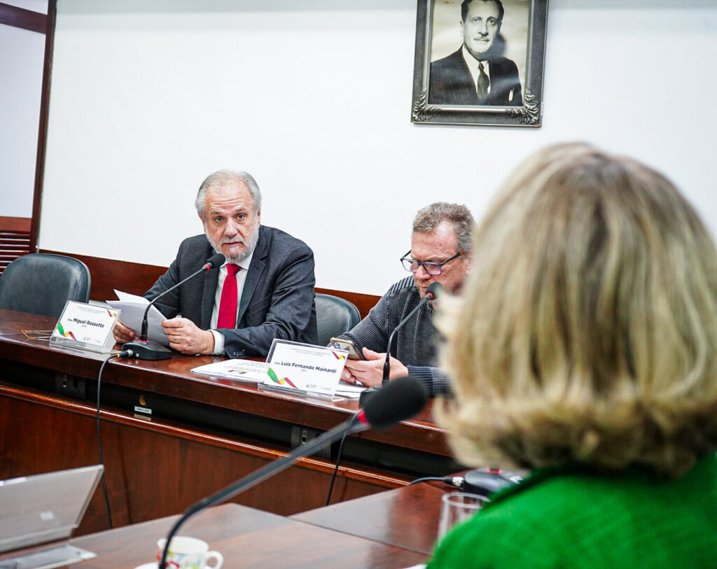 Bancada do PT vota favorável à indicação do presidente do Banrisul mediante compromisso de manter o banco público