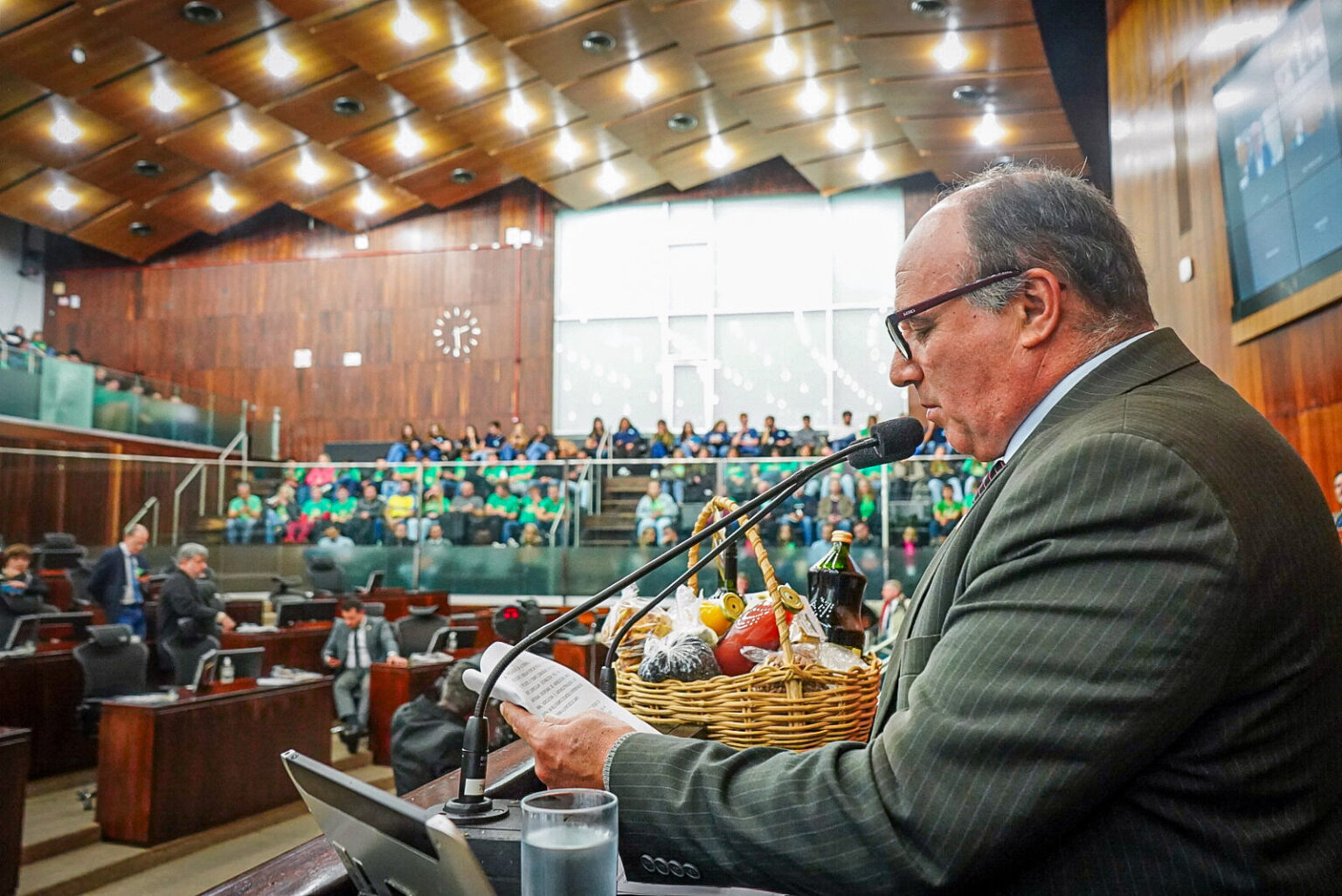 Zé Nunes presta homenagem pelos 15 Anos da Agefa