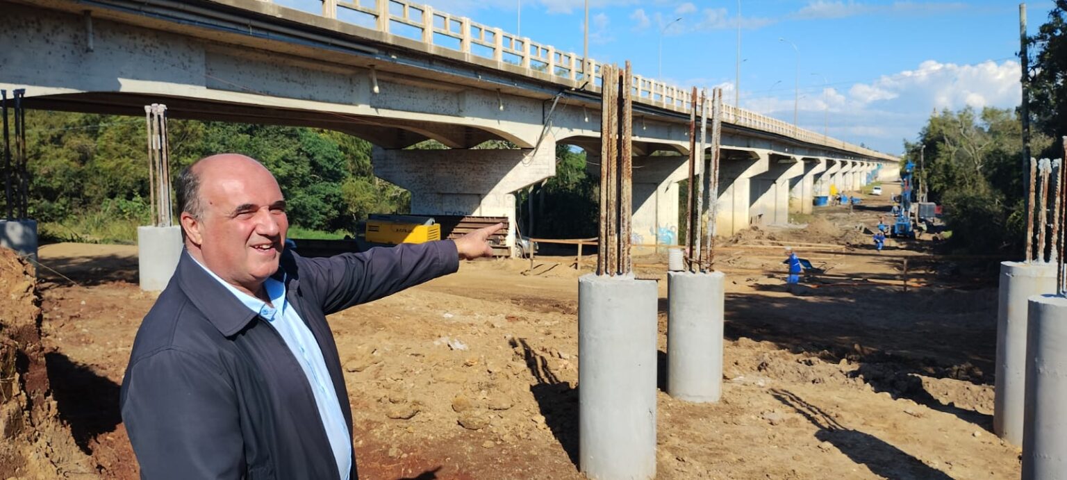 Zé Nunes visita obras de duplicação da BR 116