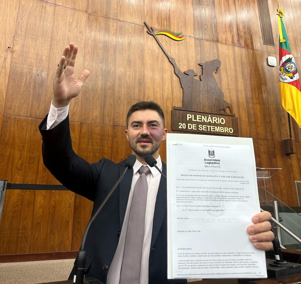 Deputado Adão Pretto protocola projeto que proíbe pulverização de agrotóxico no RS