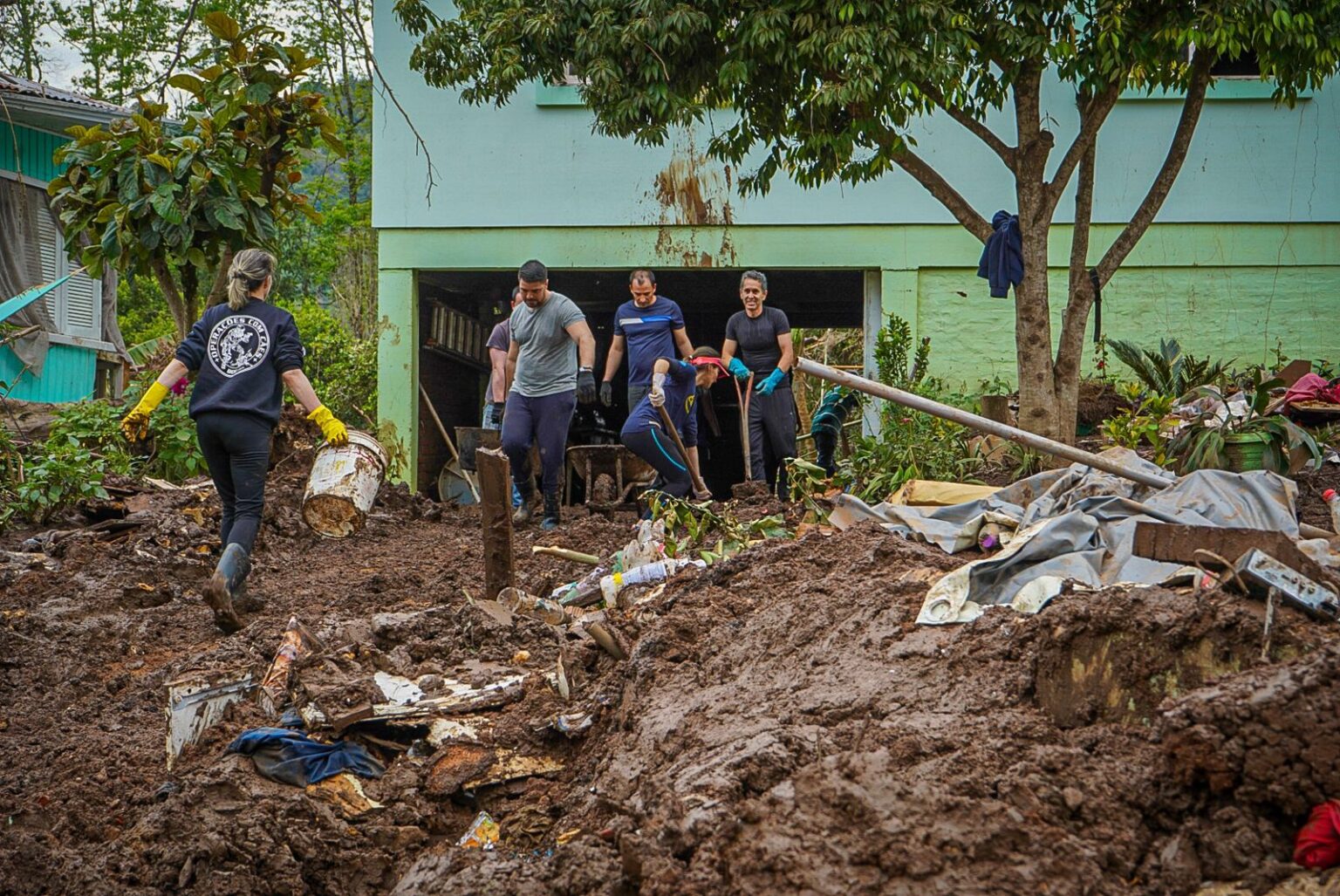 Bancada do PT propõe financiamento estadual para pessoas e empresas atingidas pelas enchentes