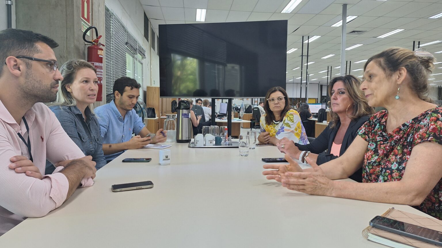 A poucas semanas de voltar às aulas, obras do Instituto Aimone e da EEEM Vinte de Setembro, ainda não saíram do papel