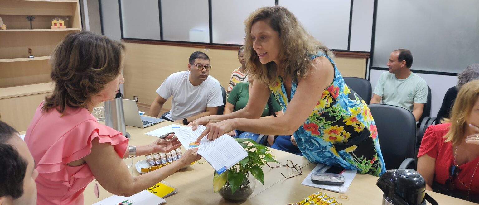 Escolas da Fronteira pedem condições de trabalho para a Seduc