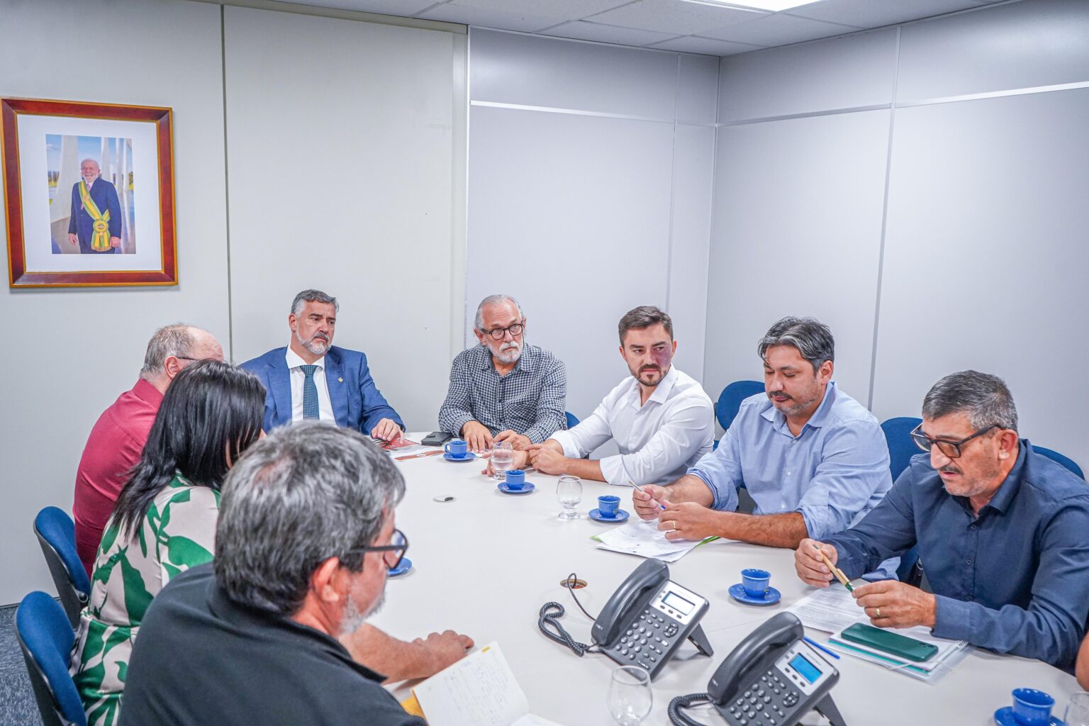 Em reunião com o ministro Paulo Pimenta, deputado Adão Pretto reitera necessidade de recursos federais para o MST