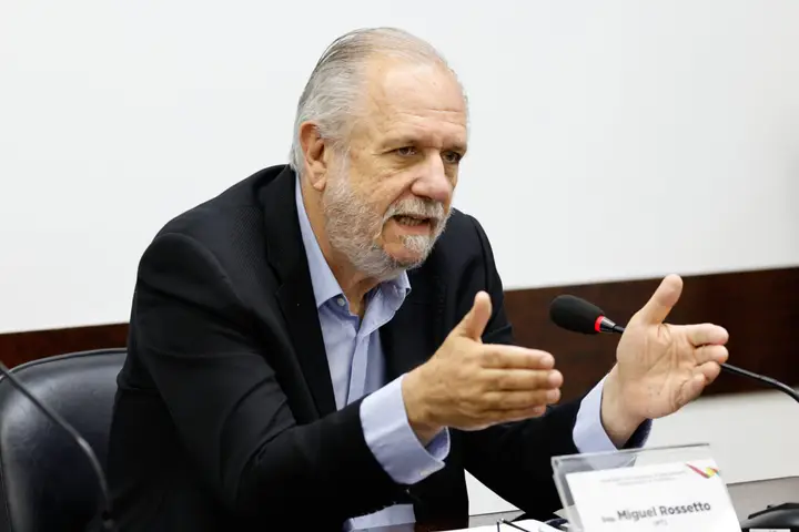 Deputado Rossetto cobra explicações sobre utilização dos recursos do Funrigs