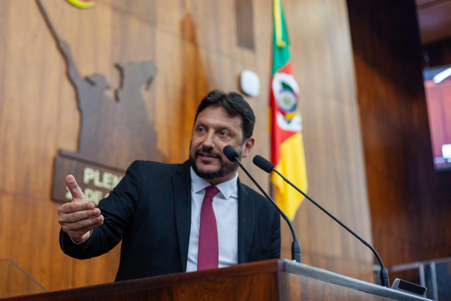 “Governador utiliza a máquina pública para se apresentar como pré-candidato”, diz Halley Lino