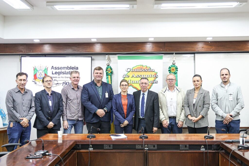 Cobrada por deputados, Sacyr anuncia data de entrega de projeto da ponte do Arroio Grande
