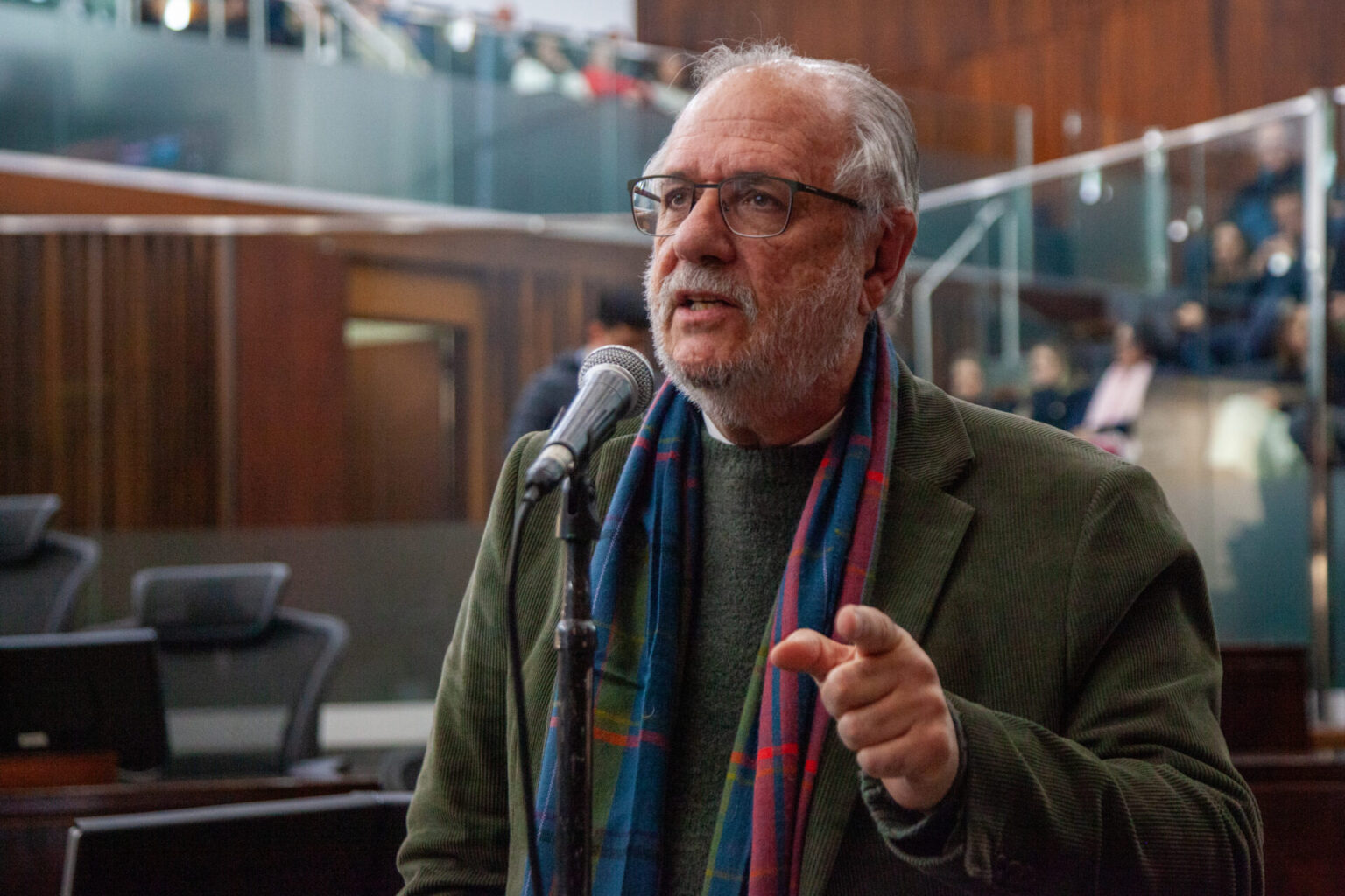 Rossetto denuncia manobra do governo Leite para driblar investimento mínimo em saúde