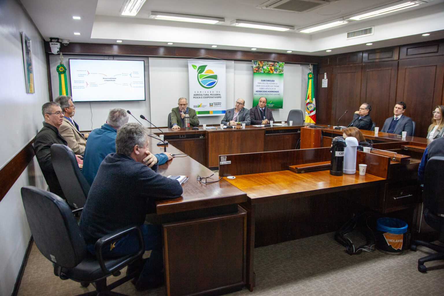 Bancada do PT cobra ações contra deriva de herbicidas para proteger agricultura familiar Bancada do PT cobra ações contra deriva de herbicidas para proteger agricultura familiar