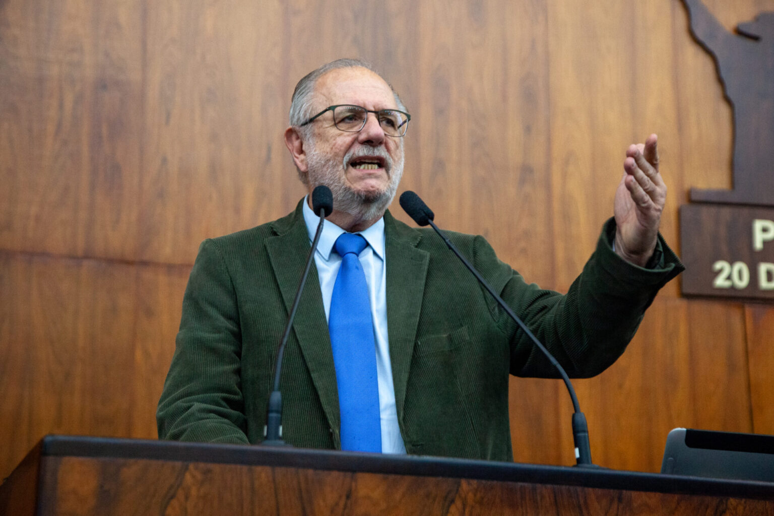 Comissão promove audiência para debater irregularidades na compra de uniformes escolares