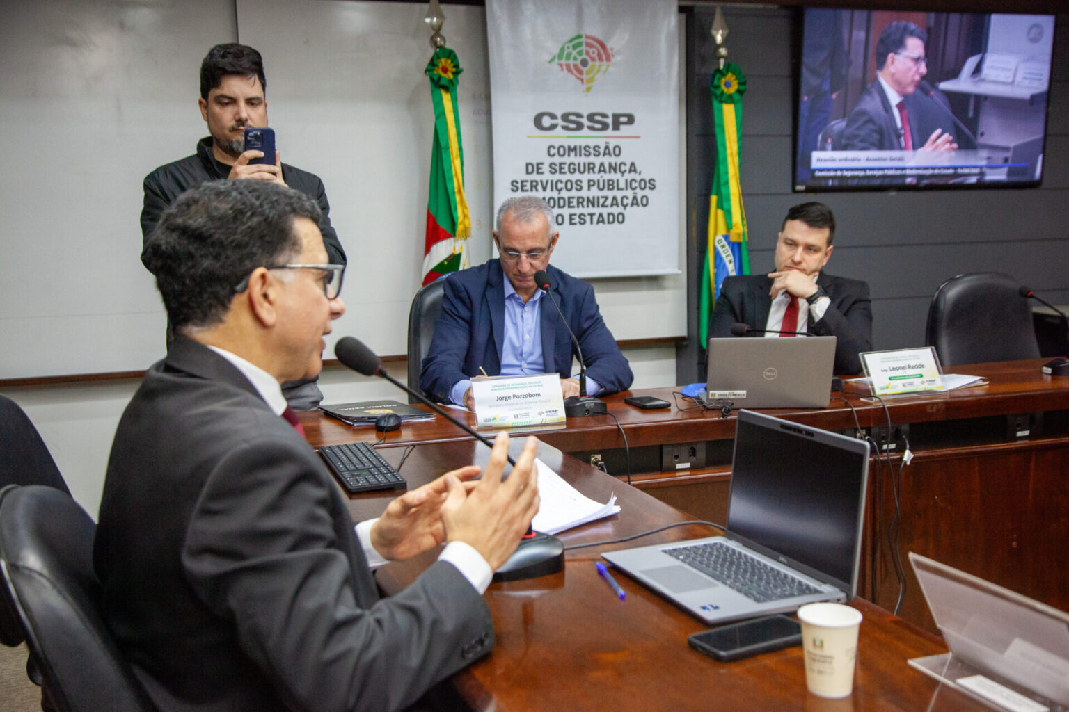 Bancada do PT cobra explicações de secretário sobre problemas no sistema penitenciário gaúcho