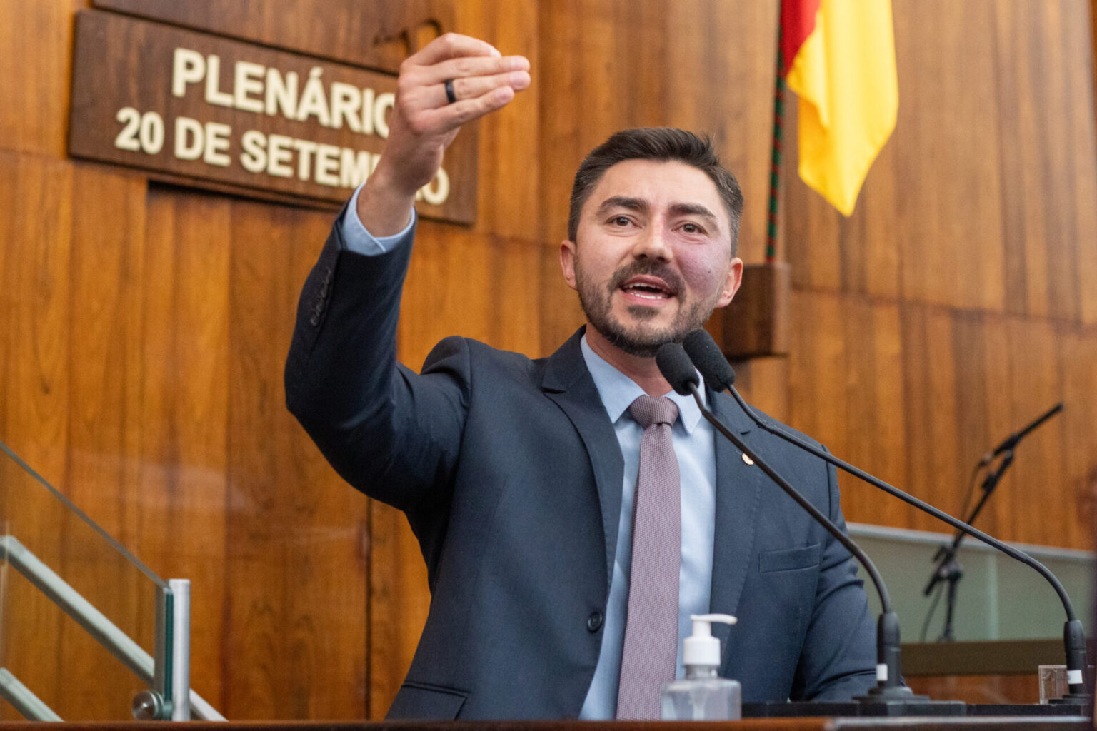 Aprovado projeto que garante fraldários em locais de grande circulação