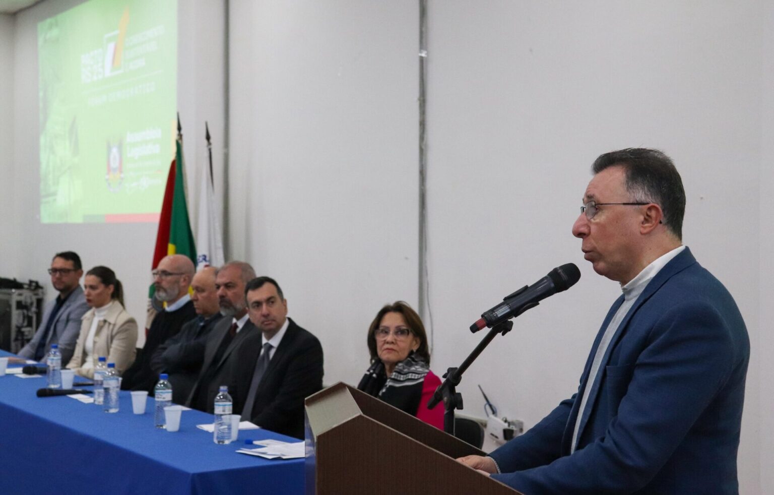 Valdeci cobra urgência do governo do Estado na reconstrução da ponte da RSC-287