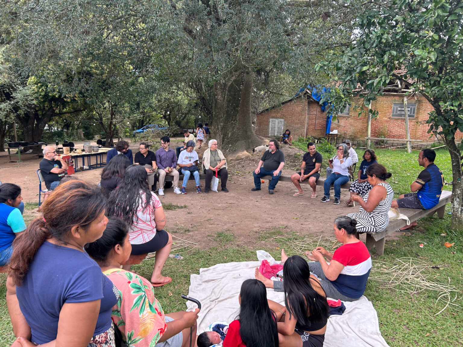 Bancada do PT/PCdoB, Ministério Público e Defensoria vistoriam área indígena ameaçada em Viamão