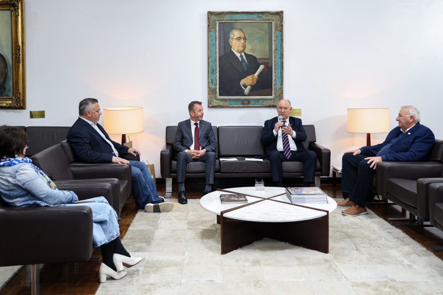 Encontro Internacional de Bacias Hidrográficas Transfronteiriças pela Paz é lançado na Assembleia