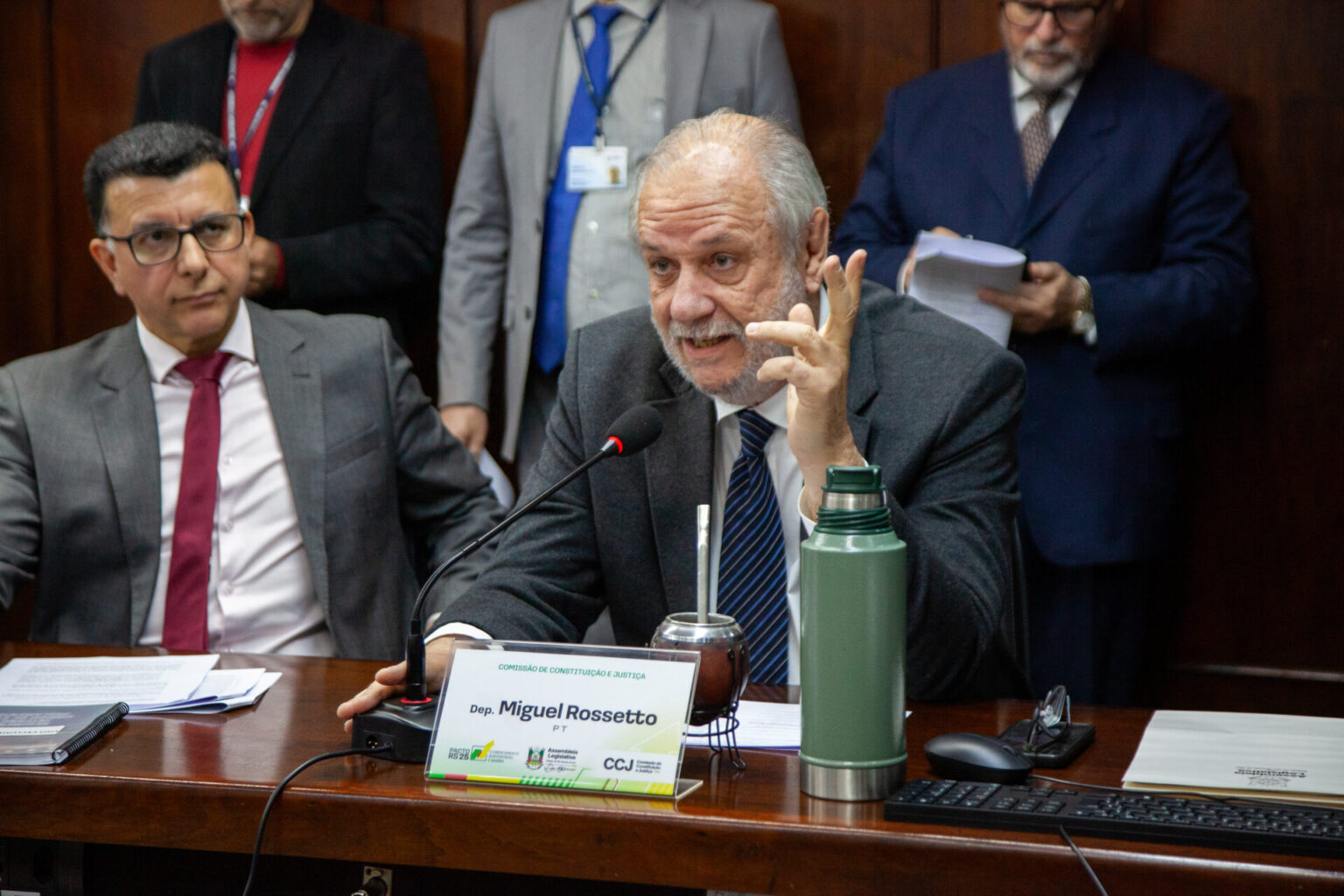 Bancada do PT classifica como inconstitucional projeto de cadastro de invasores de propriedades Bancada do PT classifica como inconstitucional projeto de cadastro de invasores de propriedades