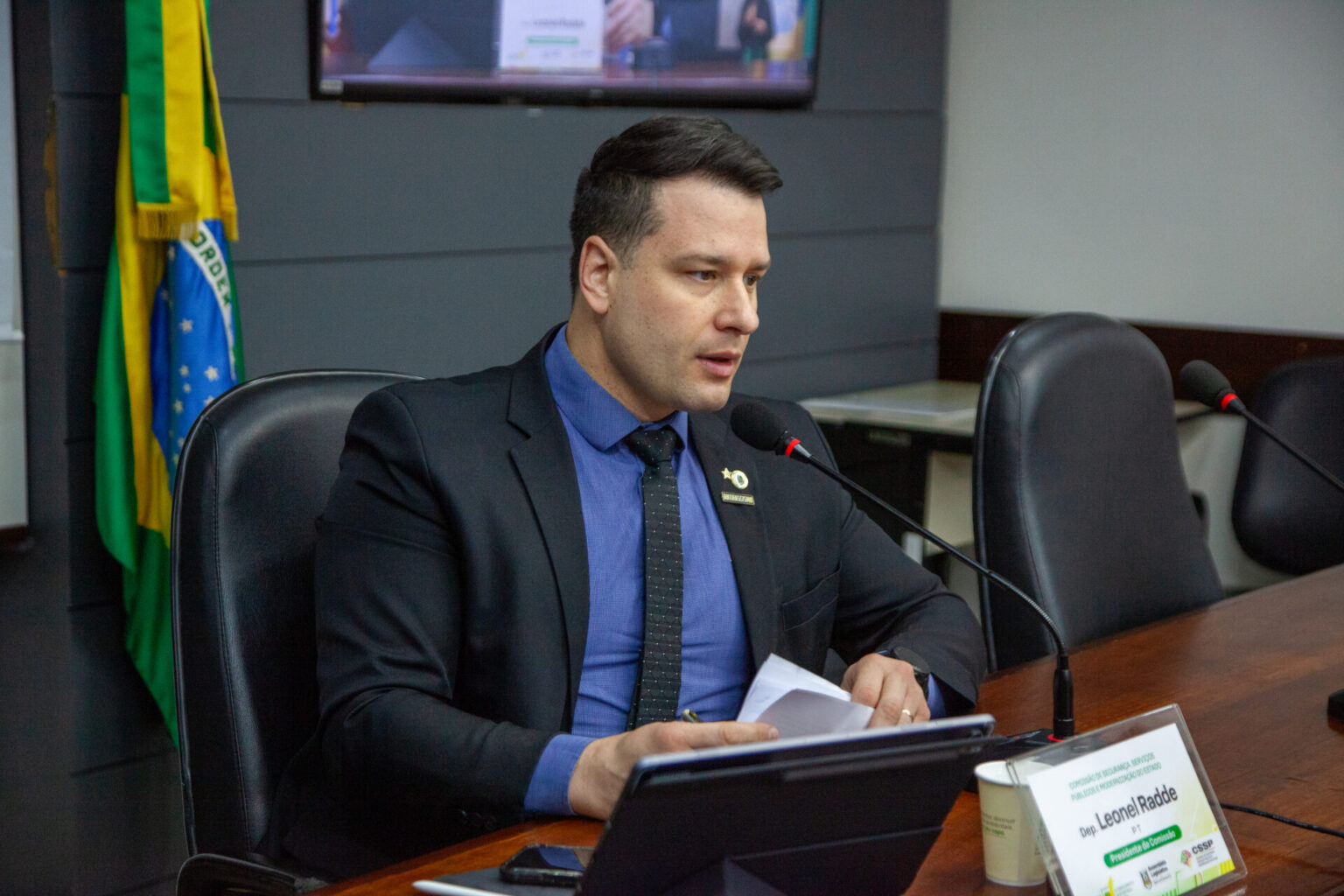 Leonel Radde palestra sobre antifascismo em Brasília