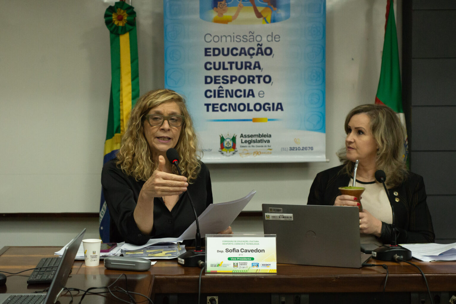 Sofia cobra solução para atrasos salariais de terceirizados nas escolas estaduais