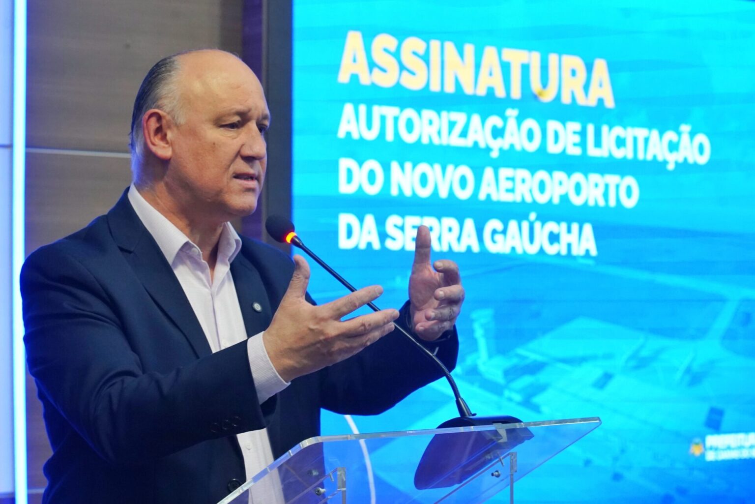 Construção do aeroporto é fundamental para toda a Serra gaúcha, afirma Pepe Vargas