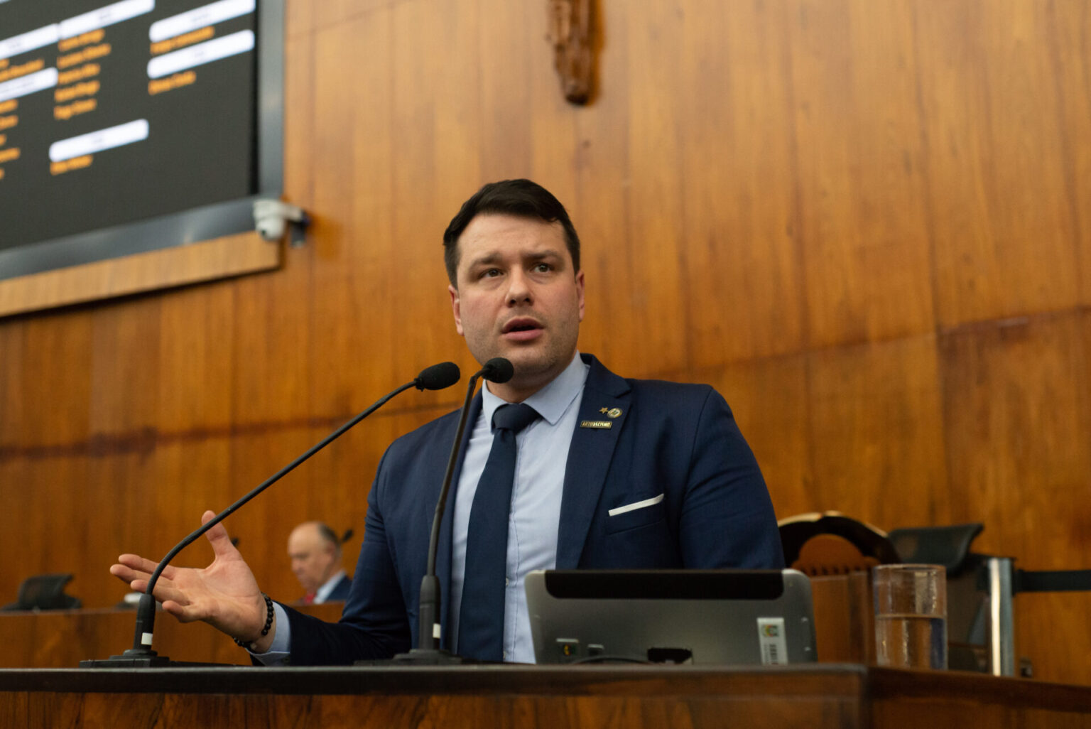 Aprovado projeto de lei que institui o Dia pela Memória das Vítimas da Enchente de 2024