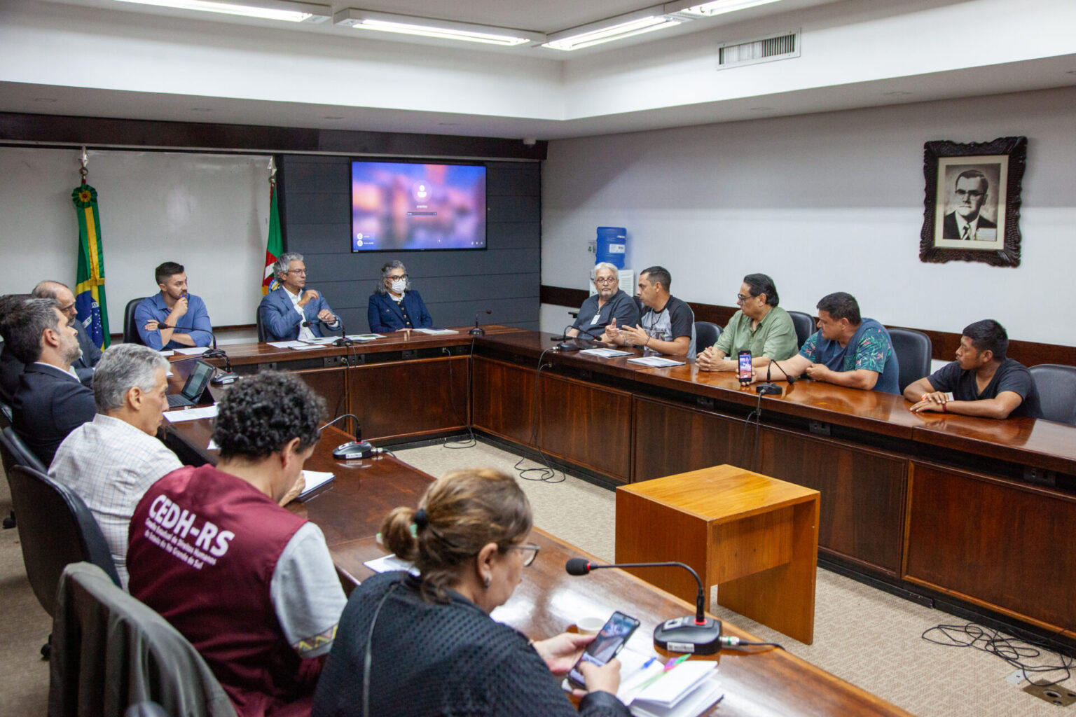 Após pressão, governo Leite avalia retirar urgência de projeto sobre terras ocupadas por indígenas em Viamão