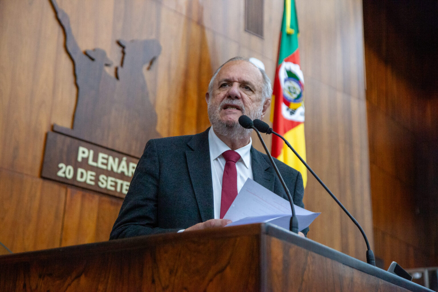 Rossetto pede audiência pública para tratar da crise na saúde em Sapucaia do Sul