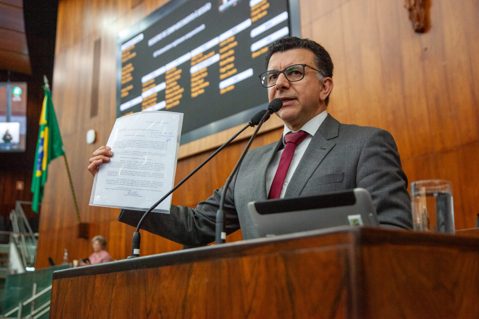 Jeferson destaca articulação pela manutenção de famílias indígenas em Viamão