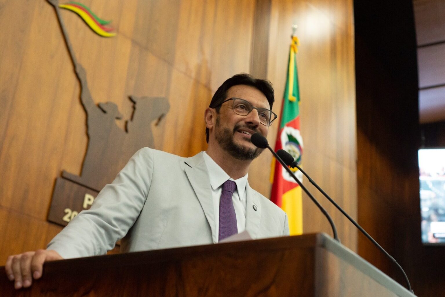 Deputado Halley homenageia protagonismo feminino