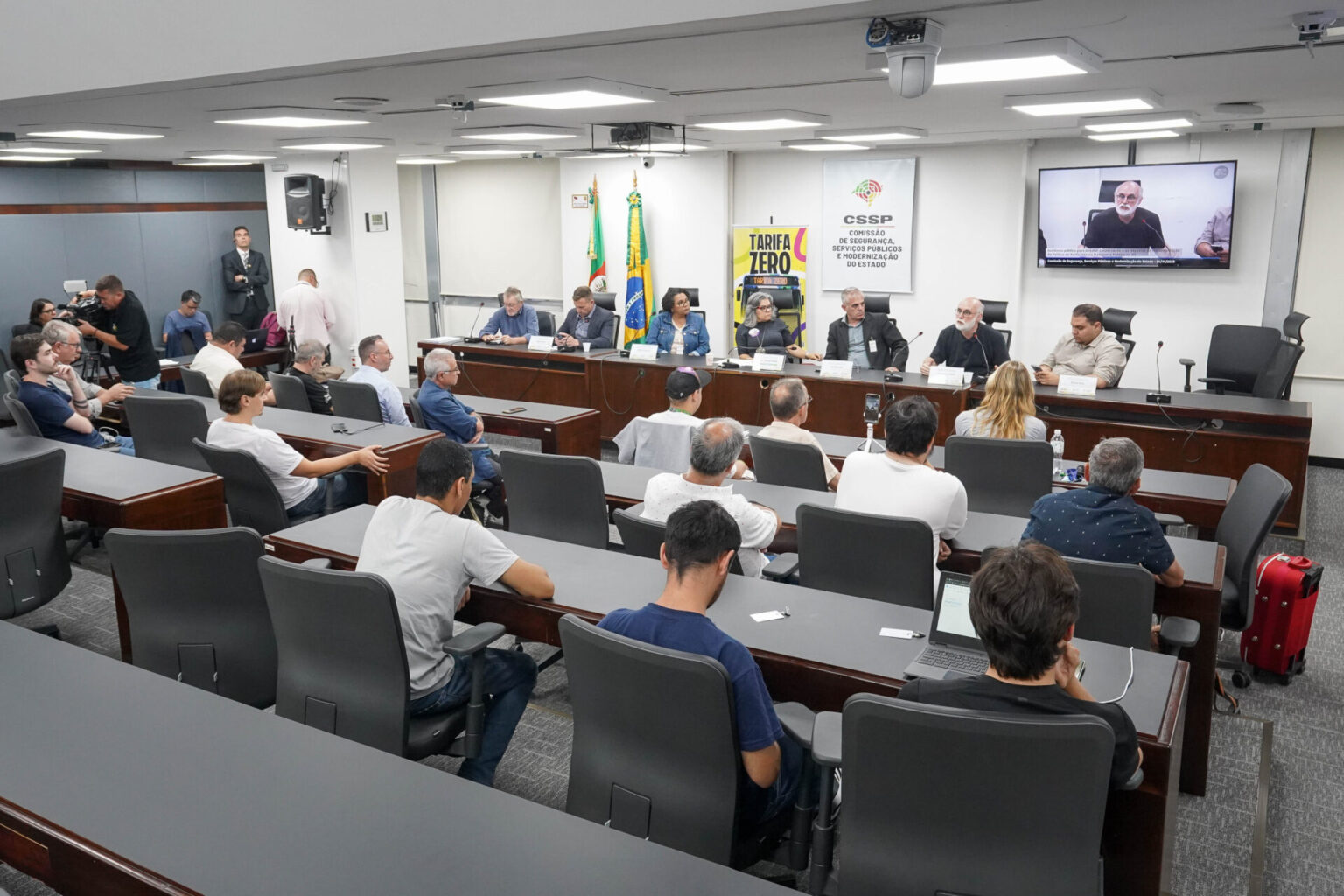 Comissão de Serviços Públicos inicia debate sobre adoção da Tarifa Zero no transporte público do RS