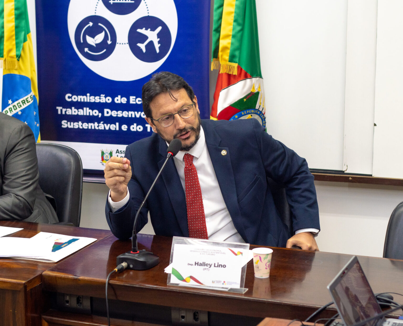 Halley destaca avanços econômicos e responsabilidade fiscal do governo Lula