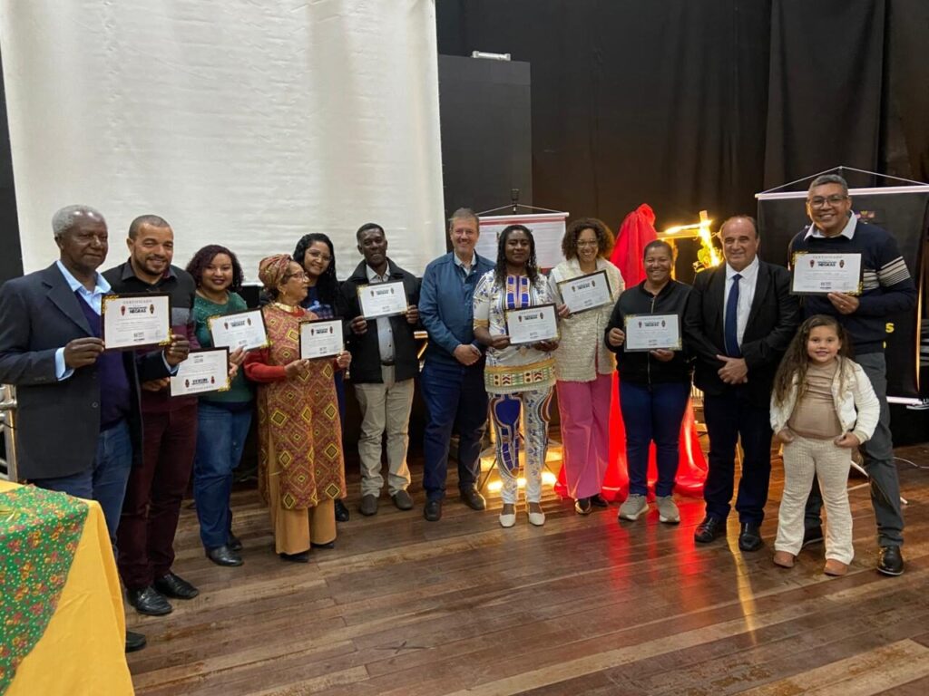 Assembleia Legislativa reconhece trajetórias que fortalecem a cultura negra no RS Assembleia Legislativa reconhece trajetórias que fortalecem a cultura negra no RS