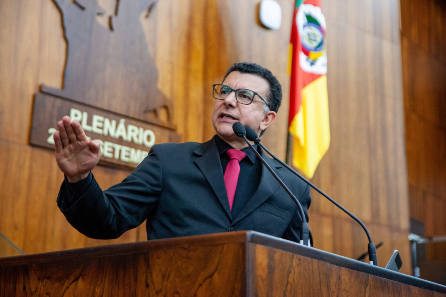 Jeferson Fernandes concederá Medalha da 56ª Legislatura à Cooperluz