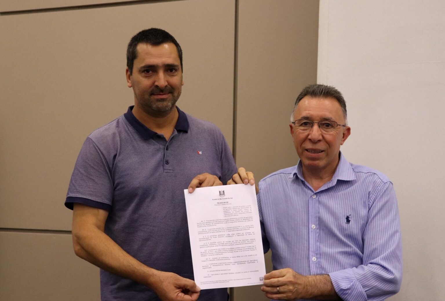 Deputado Valdeci apresenta projeto para ampliar compras da agricultura familiar no RS Deputado Valdeci apresenta projeto para ampliar compras da agricultura familiar no RS