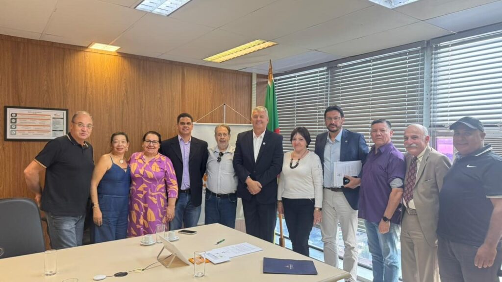 Deputado Halley solicita medidas para ampliar rede credenciada do IPE Saúde