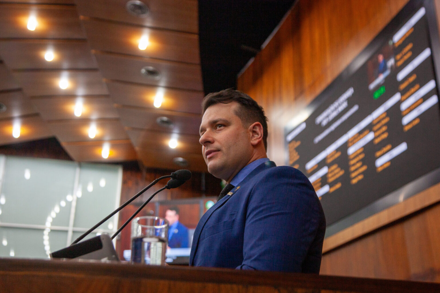 Novo formato de pedágios unificou esquerda e direita, diz Leonel Radde